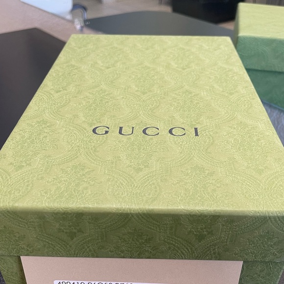Authentic Gucci Sneakers - Picture 7 of 7